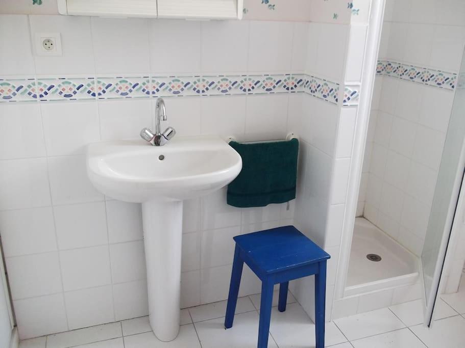 Gite -Belle Maison Dans Une Ancienne Ecole-Tarif Reduit Hors We ! Chanzeaux Dış mekan fotoğraf
