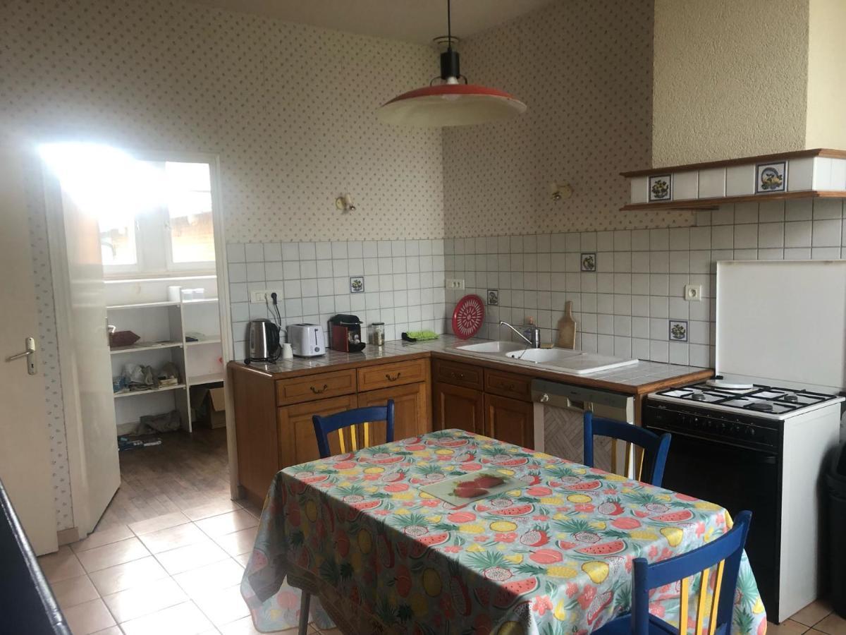 Gite -Belle Maison Dans Une Ancienne Ecole-Tarif Reduit Hors We ! Chanzeaux Dış mekan fotoğraf